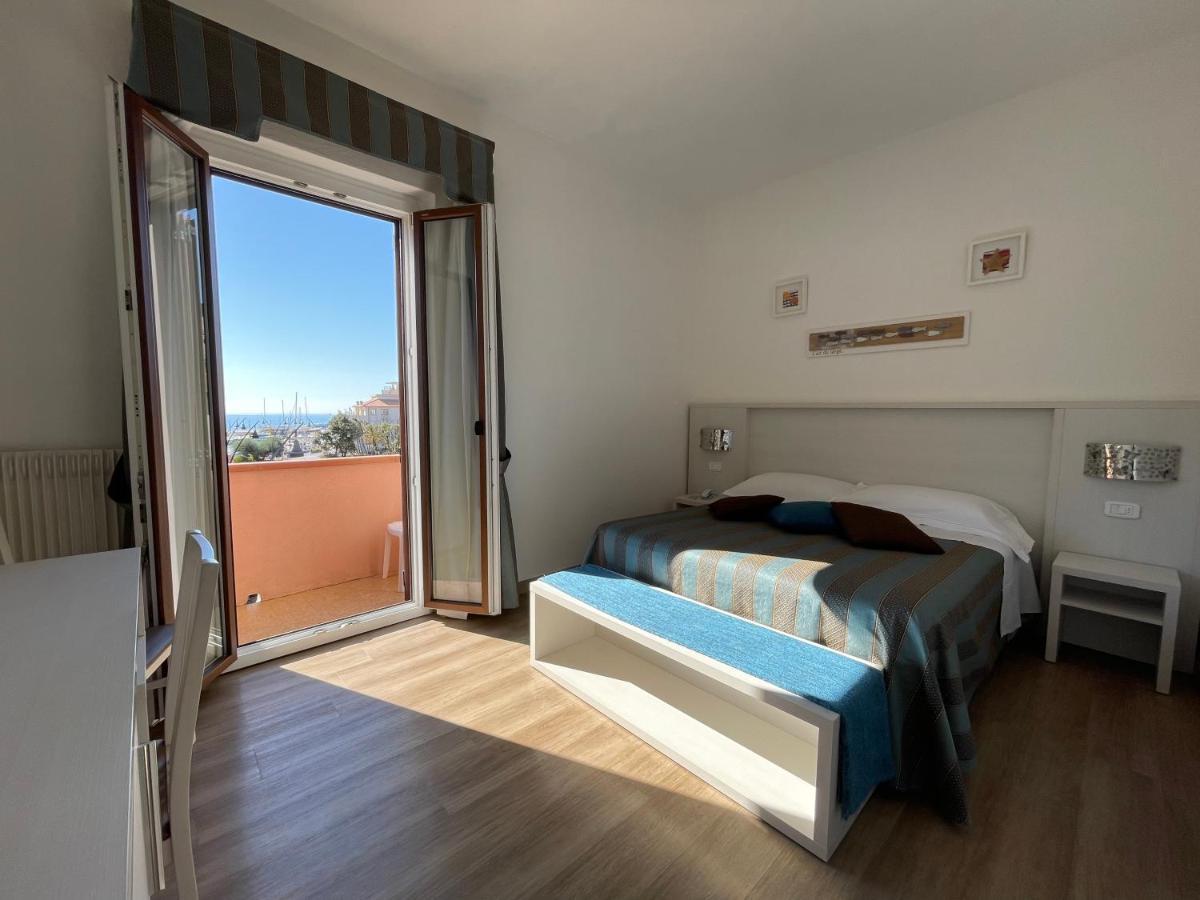 Hotel Lucerna Castiglione della Pescaia Exteriör bild